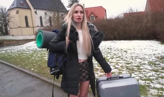 Pikuper ordered a pretty fair -haired tourist