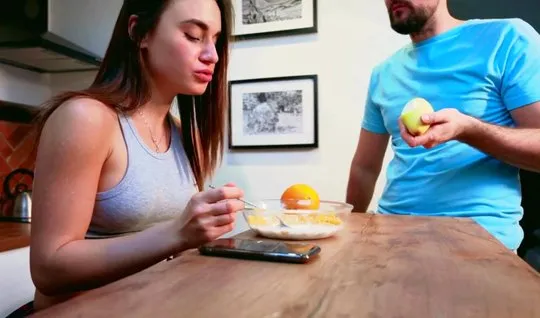 Brunette after breakfast opened her mouth for home blowjob with a friend