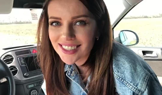 The girl with a hot blowjob thanks the guy for giving her a lift
